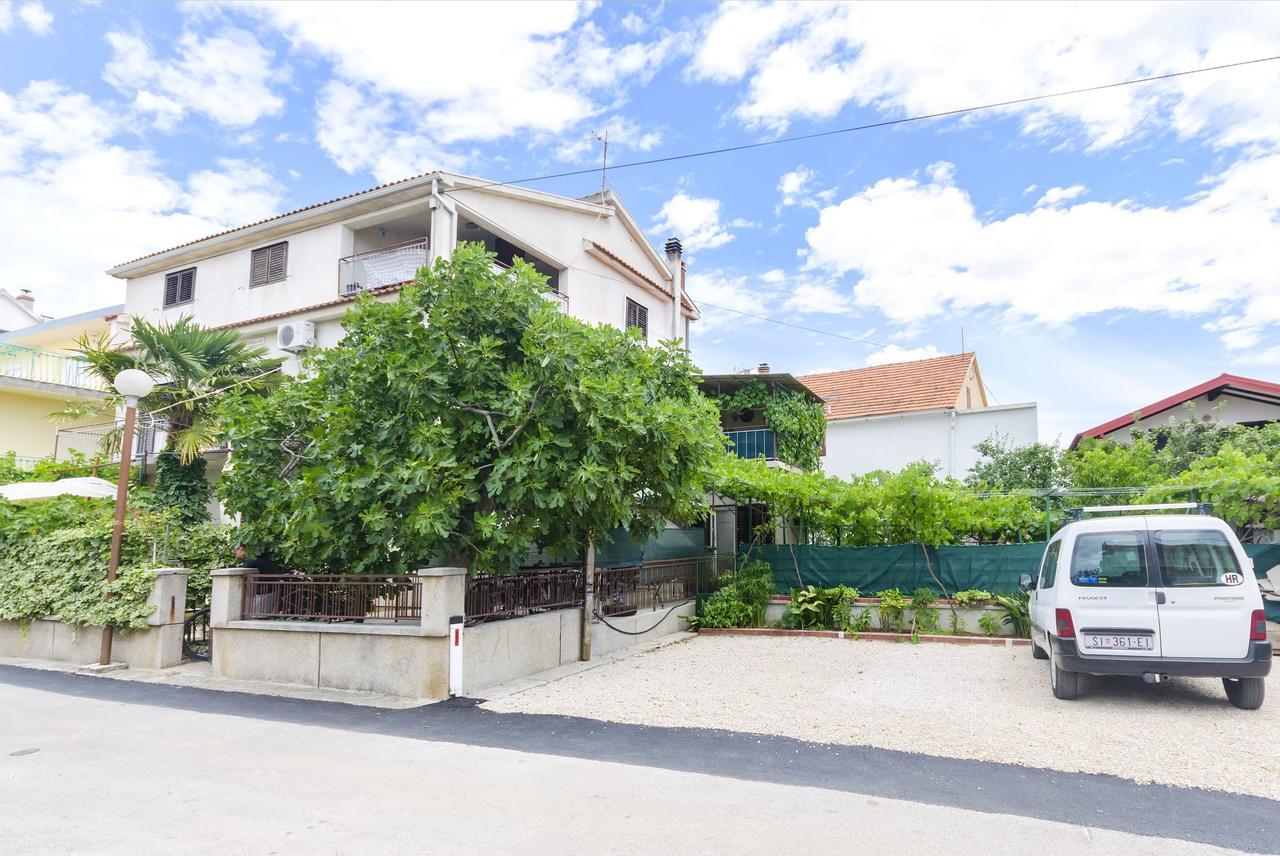 Apartments Amalija Vodice Zewnętrze zdjęcie